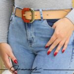 Cinto Feminino de Couro Caramelo e Fivela Hexagonal Acrílico Cor Canela Banhado a Ouro - GR - Imagem 2
