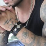 Pulseira de Couro Kit 04 Bússola Preto com Fecho Strap Plug Ajustável com Colar Ajustável - GR - Imagem 2